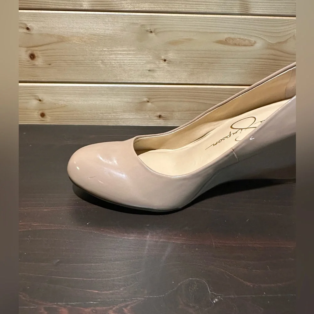 Brand NWOT Jessica Simpson beige patent leather wedge size 36 / 6 - Picture 6 of 6